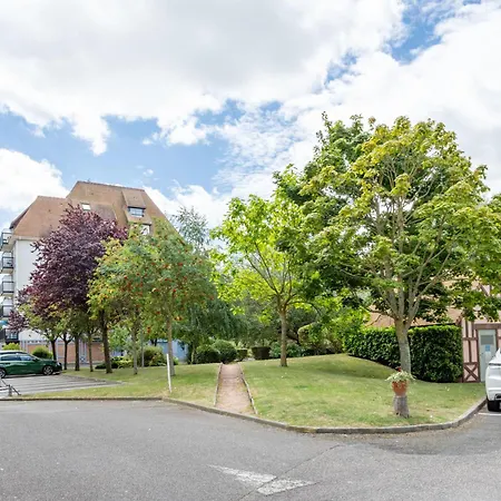 Les Jardins De La By Interhome Apartamento