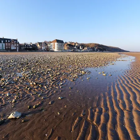 Les Jardins De La By Interhome * Villers-sur-Mer