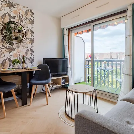 Les Jardins De La By Interhome Lägenhet